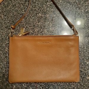 Michael Kors Crossbody Clutch